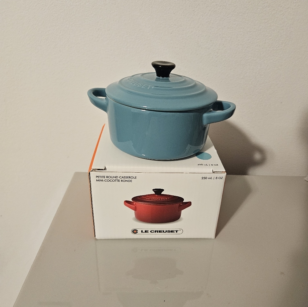 NIB Le Creuset Turquoise Mini Cocotte 10cm